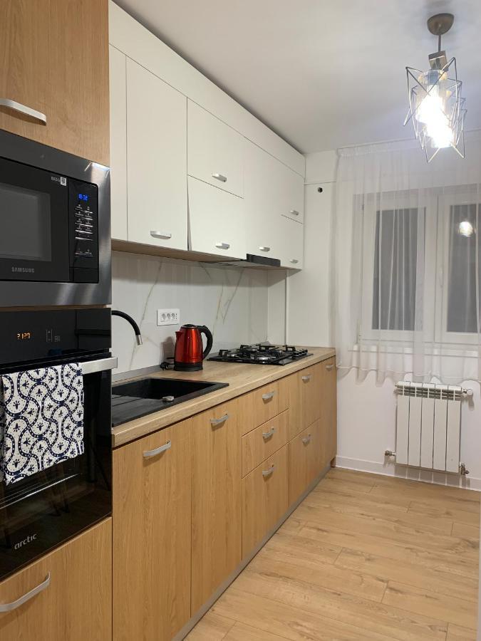 Sunny Apartment In 수체아바 외부 사진